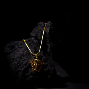 Medusa Style Pendant Necklace