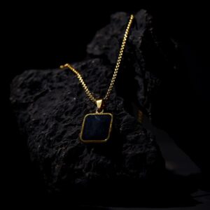 Men's Gold Square Onyx Pendant Necklace with Round Edges