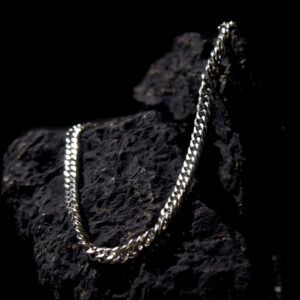 Men’s Silver Curb Link Chain Necklace in Stainless Steel